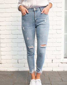 Cameron Distressed Jeans